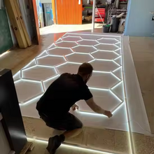 Naložite sliko v pregledovalnik galerije, Šestkotna LED osvetlitev za garaže in delavnice (244x485 cm)
