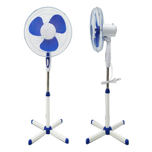 Naložite sliko v pregledovalnik galerije, Stoječi ventilator s 3 hitrostmi – 40 cm
